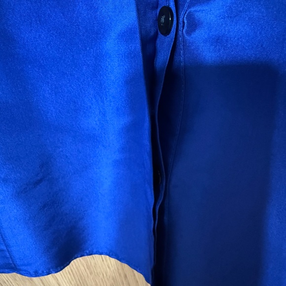 Lafayette 148 Silk Blouse Top Sz 6 Women’s Blue Sleeveless Ruffled Button Up - Picture 6 of 9